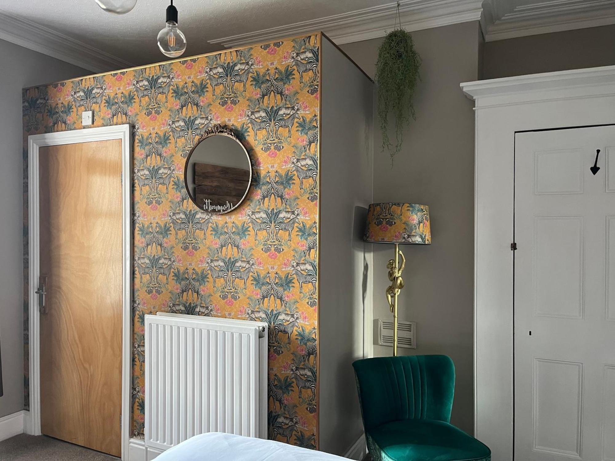 Kelston Guest house 3*