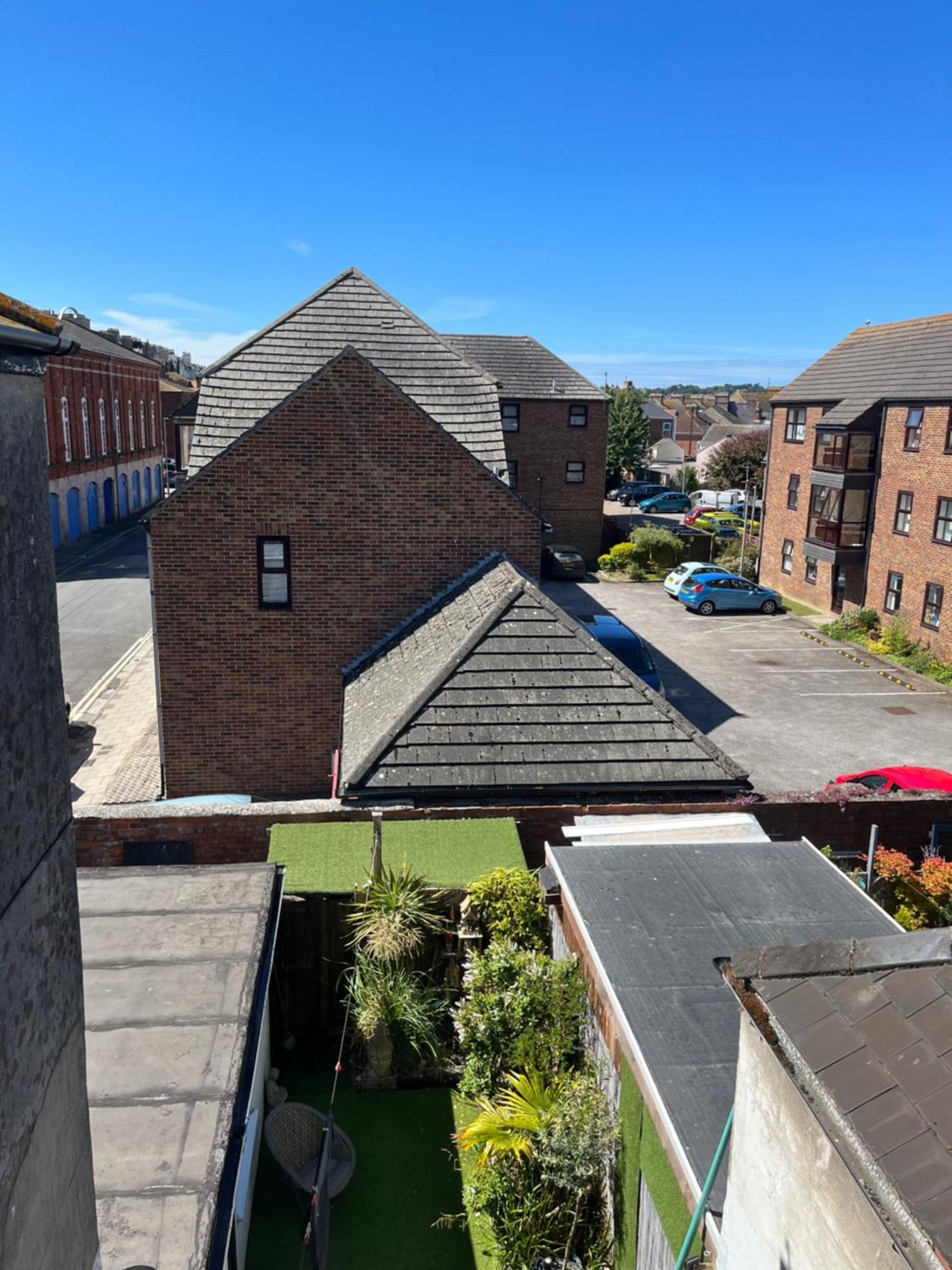 Kelston Guest house 3*