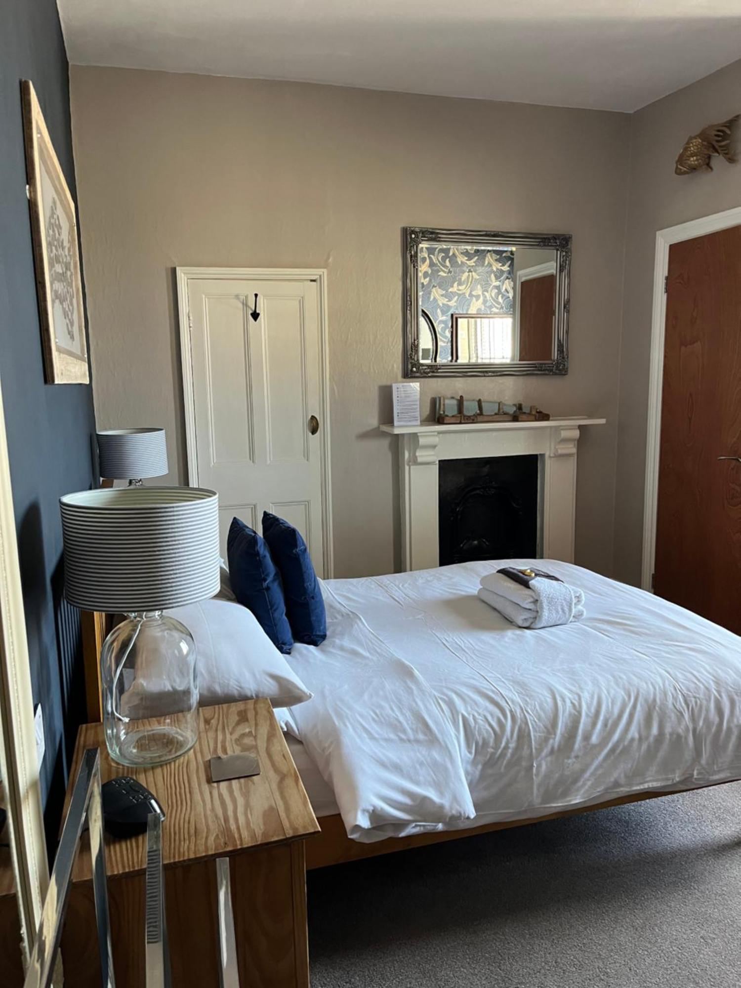 Kelston Guest house Weymouth